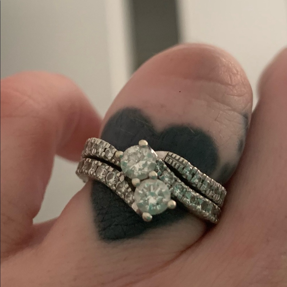 White Gold Ever Us Rings - Picture 3 of 4